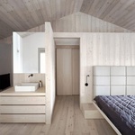 Zachováním ochranných struktur, reinterpretací lidových prvků a začleněním osobního příběhu do architektury projekt propojuje minulost se současností. Foto: J. Martinic Zachováním ochranných struktur, reinterpretací lidových prvků a začleněním osobního příběhu do architektury projekt propojuje minulost se současností. Foto: J. Martinic