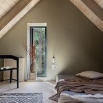 Bydlení pro muže, který sázel stromy. Polský lesní dům korunuje čtvrtstoletí krásné práce Bydlení pro muže, který sázel stromy. Polský lesní dům korunuje čtvrtstoletí krásné práce