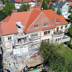 Stav při rekonstrukci, letecký pohled. Zdroj: Atelier Hajný