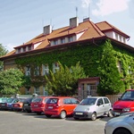 Čapkův dům. Zdroj: Ústav dějin umění AV ČR a Wikipedia/Dezidor