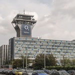 Věž bývalého Telecomu. Zdroj: Ústav dějin umění AV ČR a Wikipedia/Dezidor