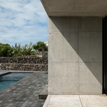 Život v kostce. Casa Rocha se vymyká konvencím. Je to špatně? Foto: Ivo Tavares Studio