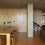 Život v kostce. Casa Rocha se vymyká konvencím. Je to špatně? Foto: Ivo Tavares Studio