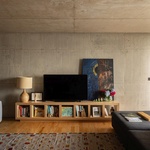 Život v kostce. Casa Rocha se vymyká konvencím. Je to špatně? Foto: Ivo Tavares Studio