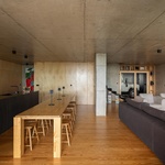 Život v kostce. Casa Rocha se vymyká konvencím. Je to špatně? Foto: Ivo Tavares Studio