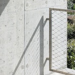 Život v kostce. Casa Rocha se vymyká konvencím. Je to špatně? Foto: Ivo Tavares Studio