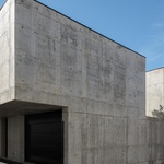 Život v kostce. Casa Rocha se vymyká konvencím. Je to špatně? Foto: Ivo Tavares Studio