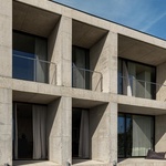 Život v kostce. Casa Rocha se vymyká konvencím. Je to špatně? Foto: Ivo Tavares Studio