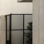 Život v kostce. Casa Rocha se vymyká konvencím. Je to špatně? Foto: Ivo Tavares Studio