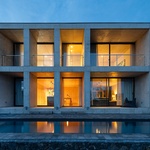 Život v kostce. Casa Rocha se vymyká konvencím. Je to špatně? Foto: Ivo Tavares Studio