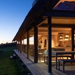 Zatímco původní dům neměl téměř žádnou izolaci, zrestaurovaná verze obsahuje vysoce výkonné izolační panely skryté za truhlářstvím a pod dřevěnými podlahami domu. Foto: Andrea Agatzke