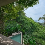 Pohled na bazén shora. Foto: BoysPlayNice