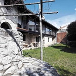 K neuvěření. Dům bez konce je lekcí v umění pomalé rekonstrukce. Foto: Janez Martini K neuvěření. Dům bez konce je lekcí v umění pomalé rekonstrukce. Foto: Janez Martini