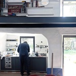 K neuvěření. Dům bez konce je lekcí v umění pomalé rekonstrukce. Foto: Janez Martini K neuvěření. Dům bez konce je lekcí v umění pomalé rekonstrukce. Foto: Janez Martini