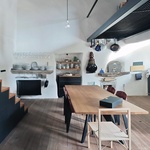 K neuvěření. Dům bez konce je lekcí v umění pomalé rekonstrukce. Foto: Janez Martini K neuvěření. Dům bez konce je lekcí v umění pomalé rekonstrukce. Foto: Janez Martini