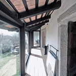 K neuvěření. Dům bez konce je lekcí v umění pomalé rekonstrukce. Foto: Janez Martini K neuvěření. Dům bez konce je lekcí v umění pomalé rekonstrukce. Foto: Janez Martini