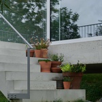 Kaskádový dům na hrázi. Novostavba, která se uměla usadit. Foto: MWA Hart Nibbrig