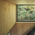 Okno schodiště. Foto: Petr Polák