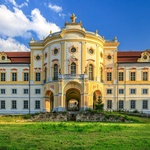 Rekonstrukce zámku Týnec. Foto: ČKAIT Stavby oceněné v loňském roce Rekonstrukce zámku Týnec. Foto: ČKAIT Stavby oceněné v loňském roce