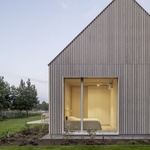 Zapomeňte na exotiku, architektura odpočinku leží v polských Mazurech. Foto: Jakub Certowicz https://www.jakubcertowicz.pl/ Zapomeňte na exotiku, architektura odpočinku leží v polských Mazurech. Foto: Jakub Certowicz https://www.jakubcertowicz.pl/
