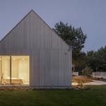 Zapomeňte na exotiku, architektura odpočinku leží v polských Mazurech. Foto: Jakub Certowicz https://www.jakubcertowicz.pl/ Zapomeňte na exotiku, architektura odpočinku leží v polských Mazurech. Foto: Jakub Certowicz https://www.jakubcertowicz.pl/
