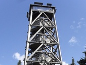 Dřevěná věž na Boubíně je nejvýše položenou rozhlednou v ČR