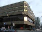 Česká ambasáda v Berlíně - Machoninová