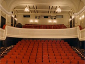 Obnovení provozu Divadla pod Palmovkou se posouvá na březen 2015