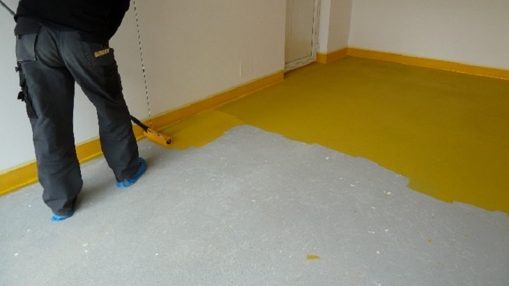 Realizace podlahy v garáži aplikací epoxidového nátěru na betonové podlahy