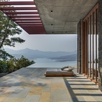 Skromný dům s výhledem na hory nezapře inspiraci světovou architekturou  Foto: Shamanth Patil J.