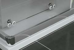 Sprchový kout TOP-LINE: vyklapávací systém u posuvných dveří s dvojitými kolečky usnadňuje čištění. 