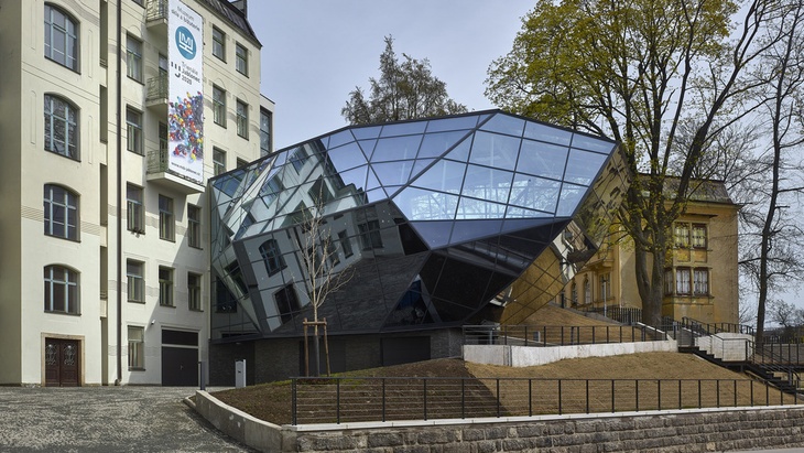Přístavba budovy muzea skla a bižuterie