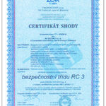 Certifikát shody na bezpečnostní dveře RC3. Obsahuje číslo certifikátu, název výrobku, identifikaci výrobce, provedení dveří, bezpečnostní třídu a platnost certifikátu